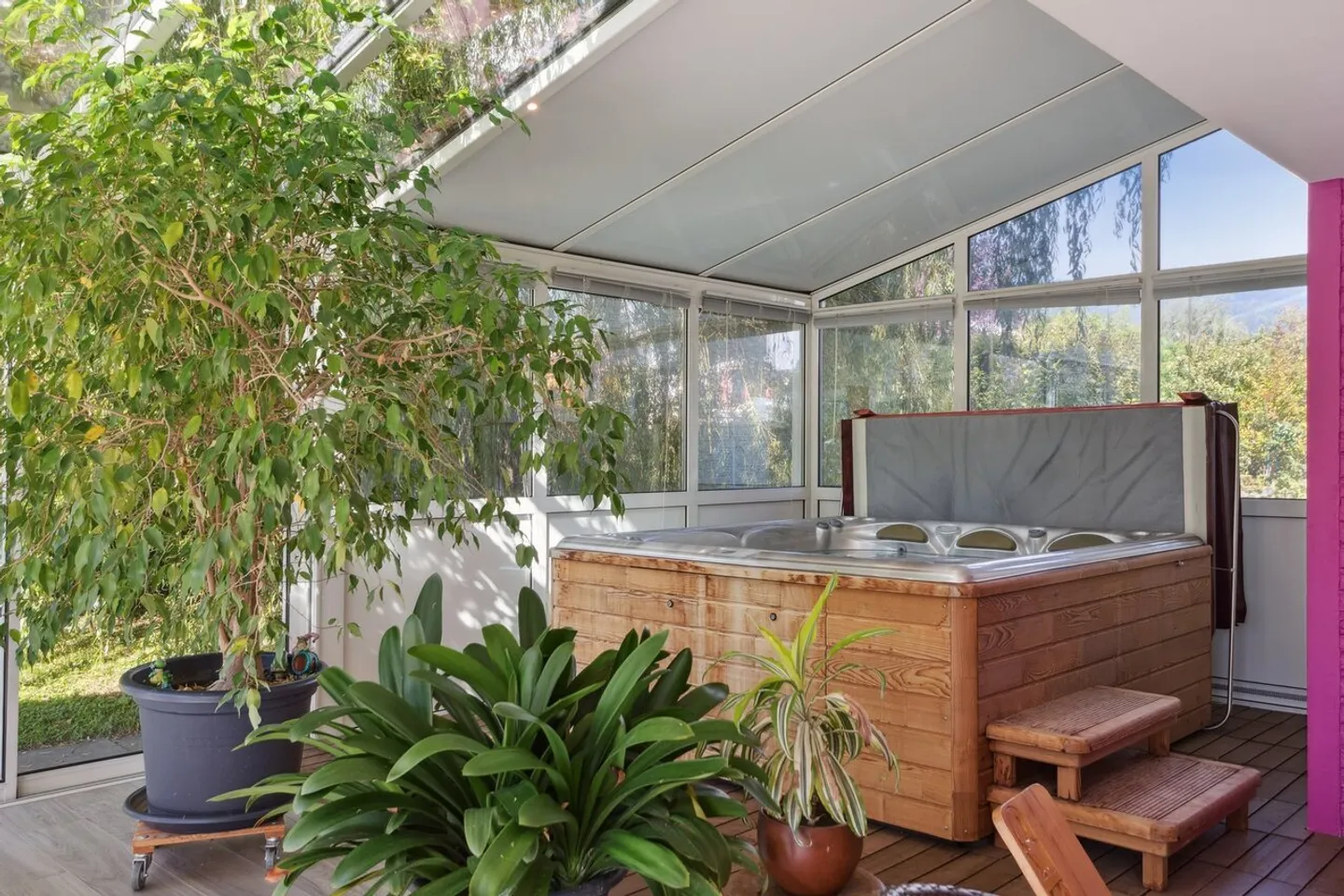 Eleganza discreta in un contesto verde a Fontaines - Foto 8 di 13