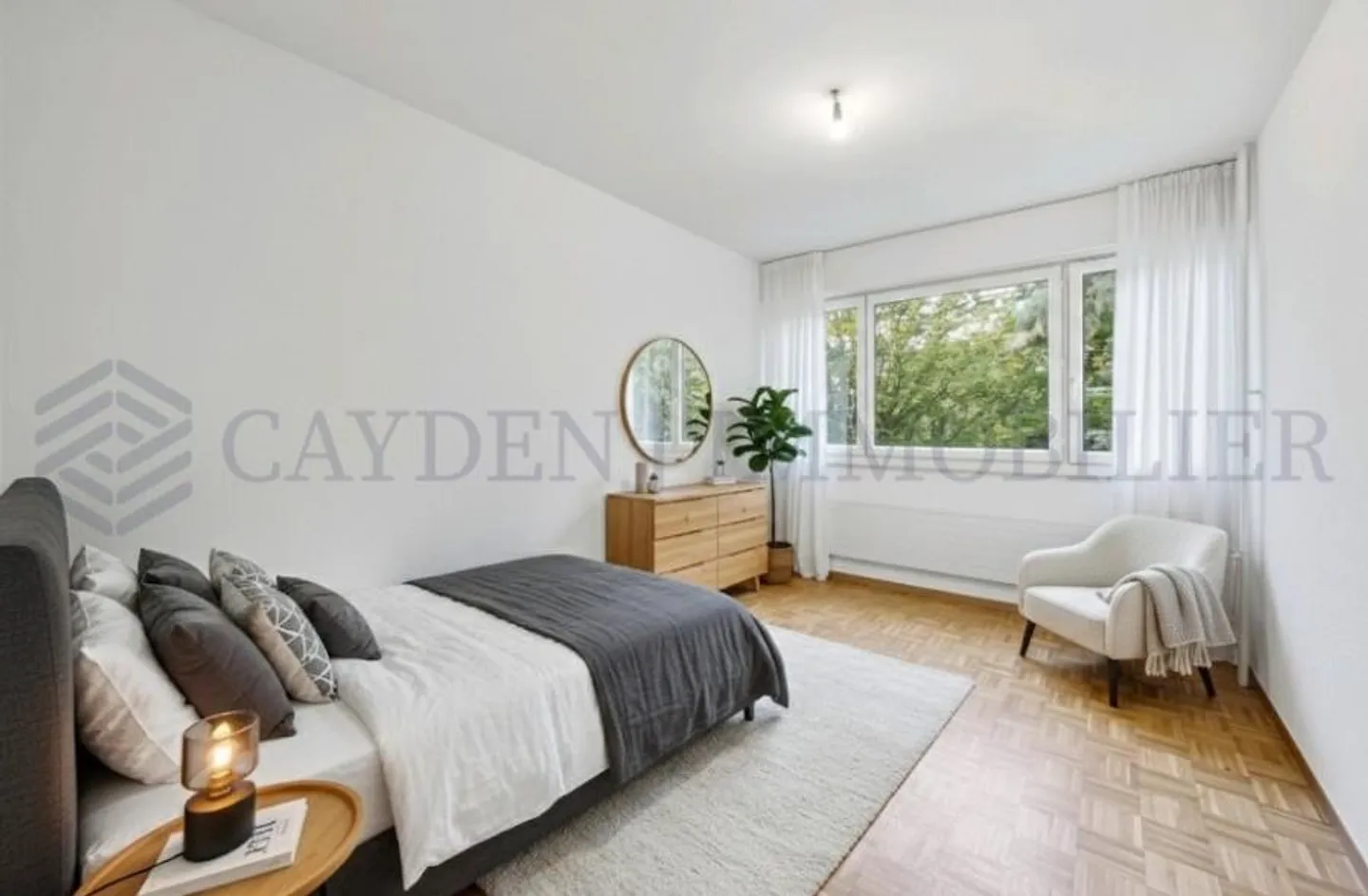 Esclusività !! Piacevole appartamento di 5 stanze con passaggio - Foto 6 di 7