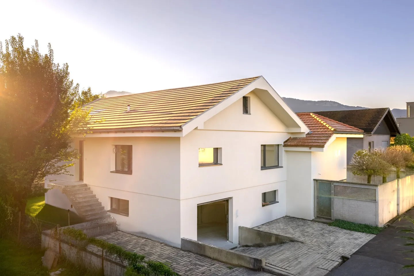 Villa unifamiliare a Widnau - completamente ristrutturata, efficiente dal punto di vista energetico e in una posizione micro-ottimale - Foto 2 di 17