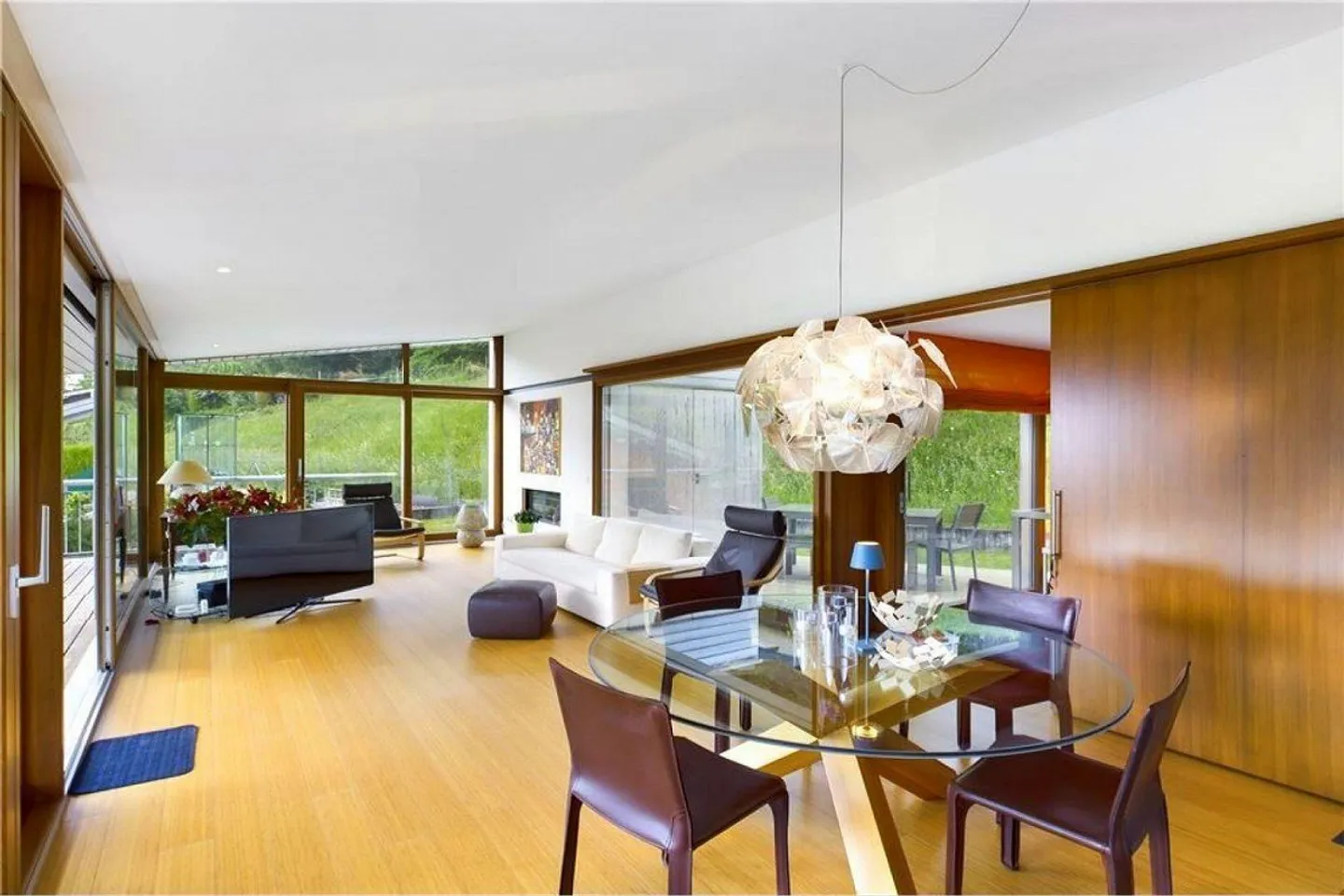 Elegante Villa mit Panoramablick - Foto 6 von 26