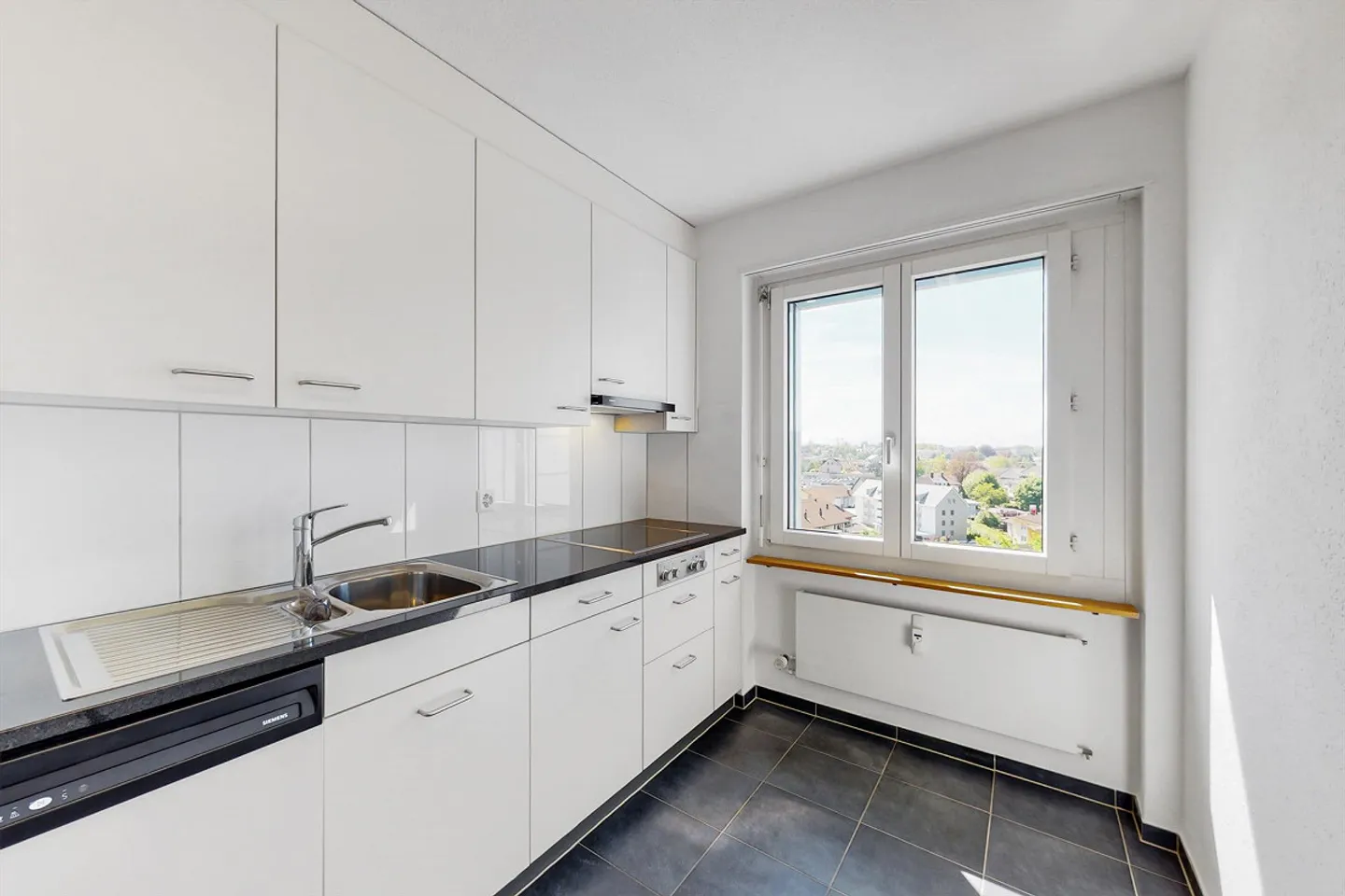 Beautiful apartment with a view / on the top floor - Photo 7 of 13