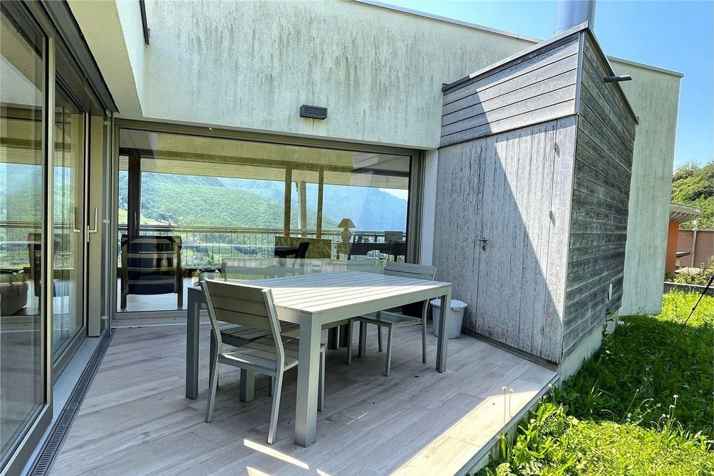 Elegante Villa mit Panoramablick - Foto 14 von 26