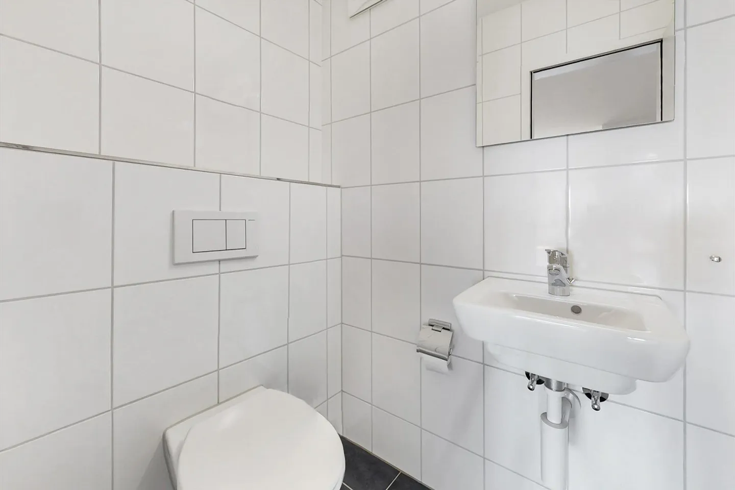 Beautiful apartment with a view / on the top floor - Photo 11 of 13