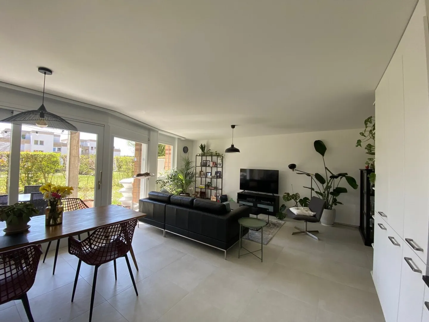 3,5 stanze al piano terra con terrazza e giardino - Foto 2 di 9