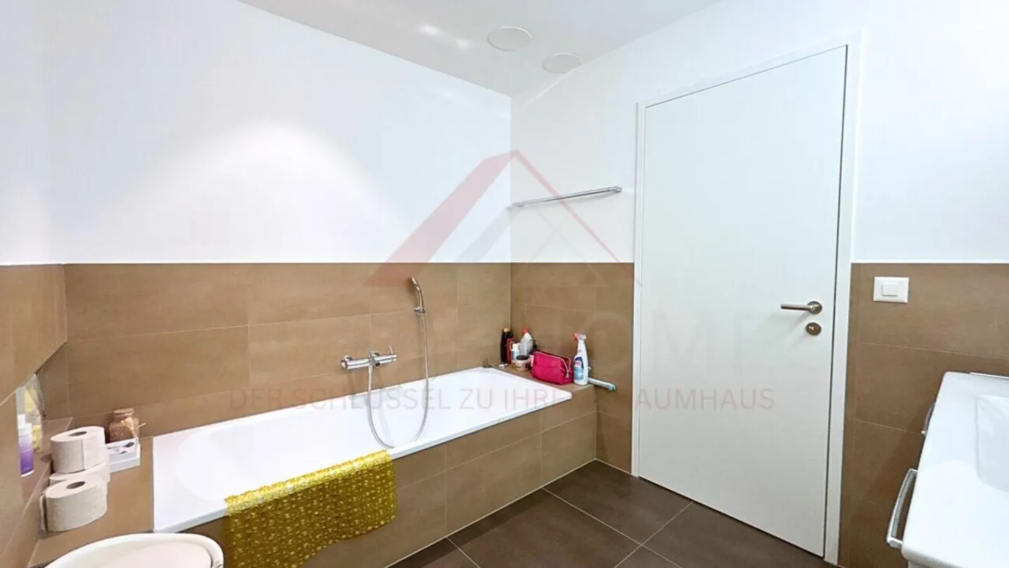 Maisonette exclusive de 5,5 pièces avec cuisine design, loggia et standard Minergie - Photo 17 sur 20