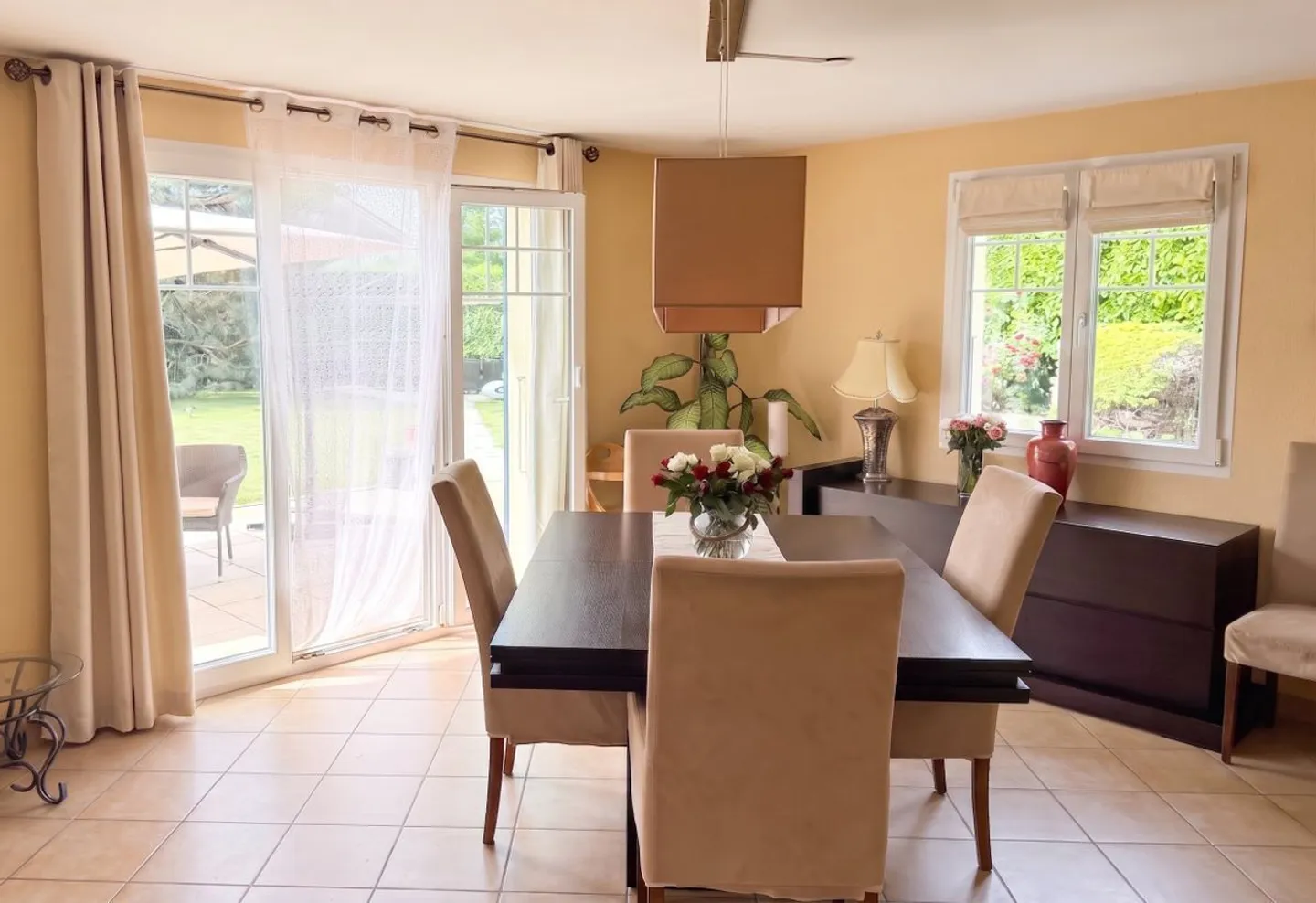 A family home, a large garden and a true quality of life in Gimel - Photo 4 of 6