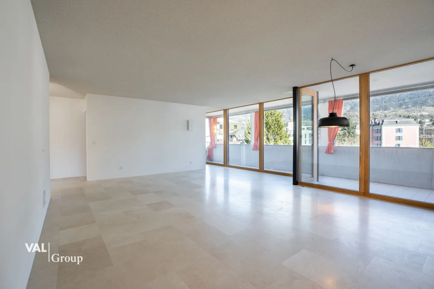 Modernes Apartment in Naters - Foto 1 von 13