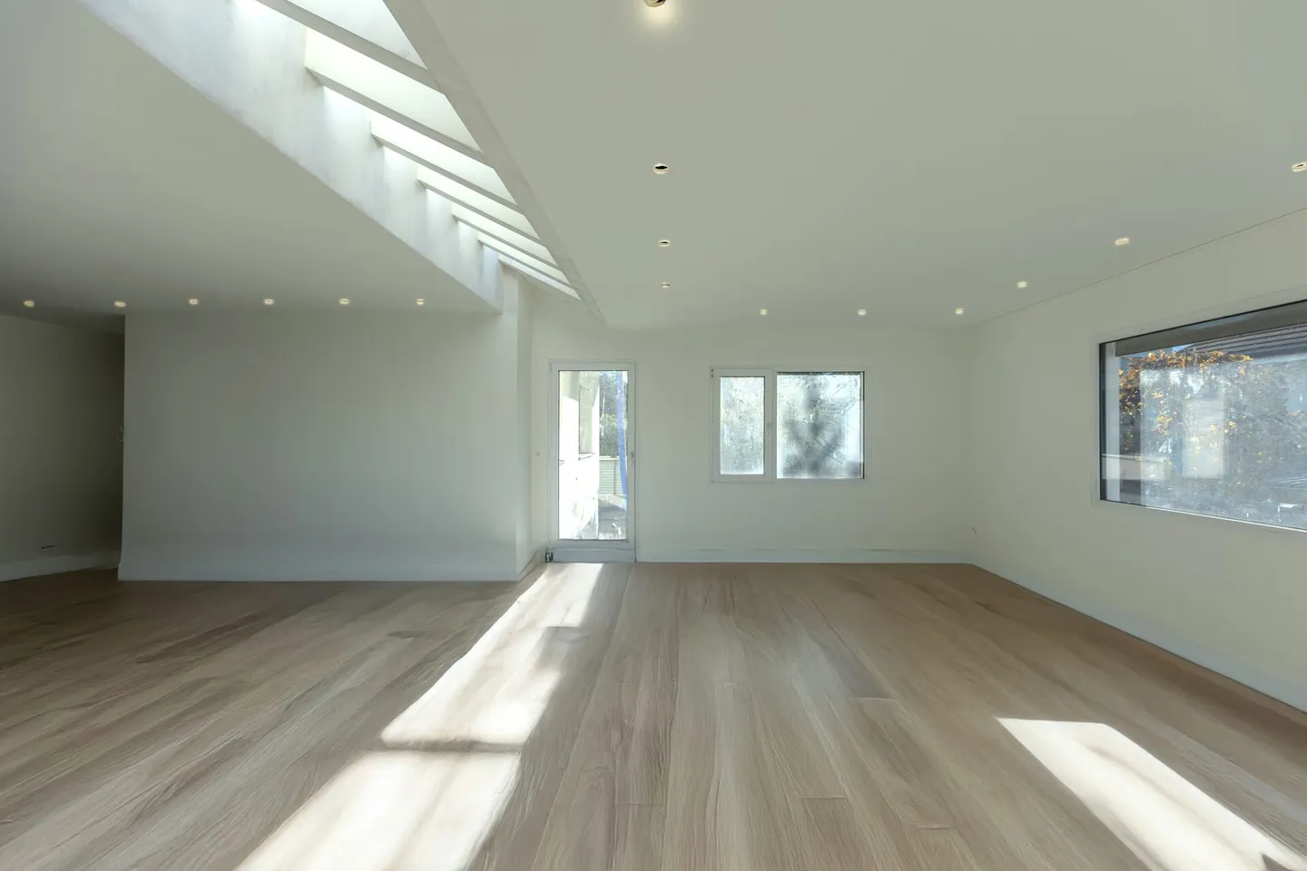 Villa unifamiliare a Widnau - completamente ristrutturata, efficiente dal punto di vista energetico e in una posizione micro-ottimale - Foto 7 di 17