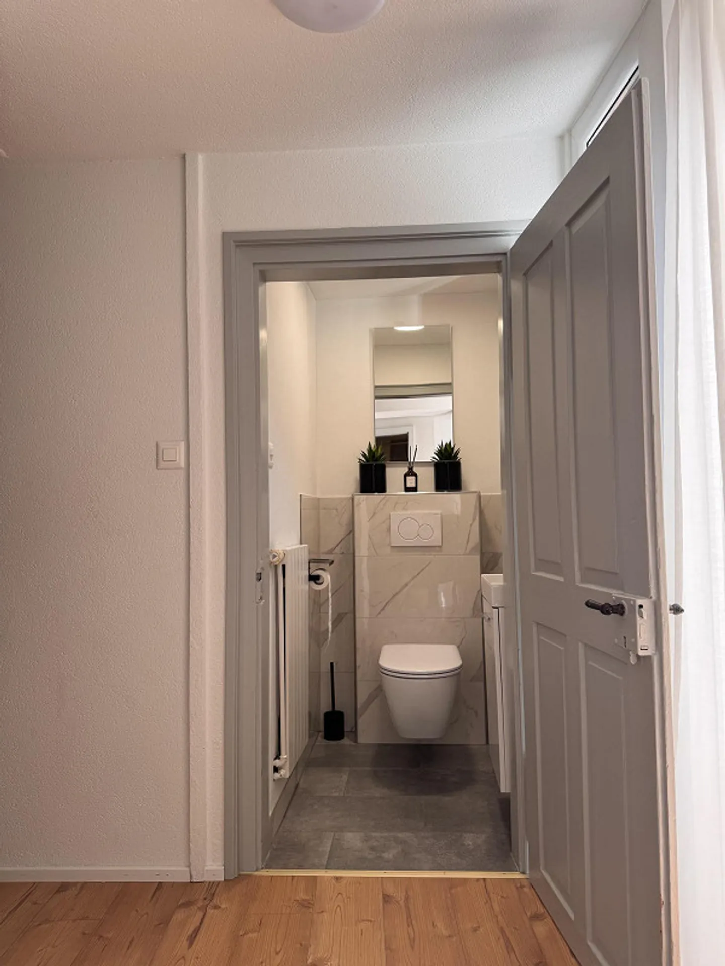 Spacious 4½-room apartment with special charm – approx. 125 m² in He - Photo 11 of 13