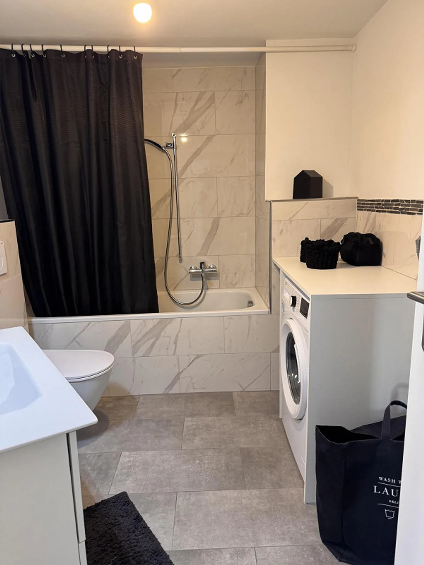 Spacious 4½-room apartment with special charm – approx. 125 m² in He - Photo 13 of 13