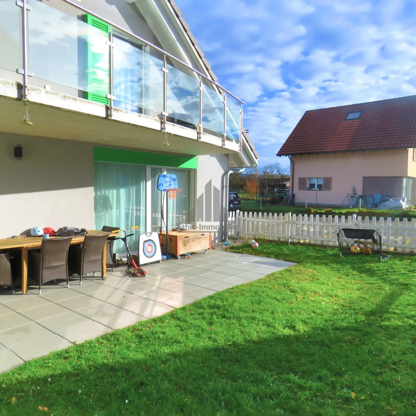 4.5-room garden-level apartment 100 m² + private garden 80 m² - Photo 2 of 13