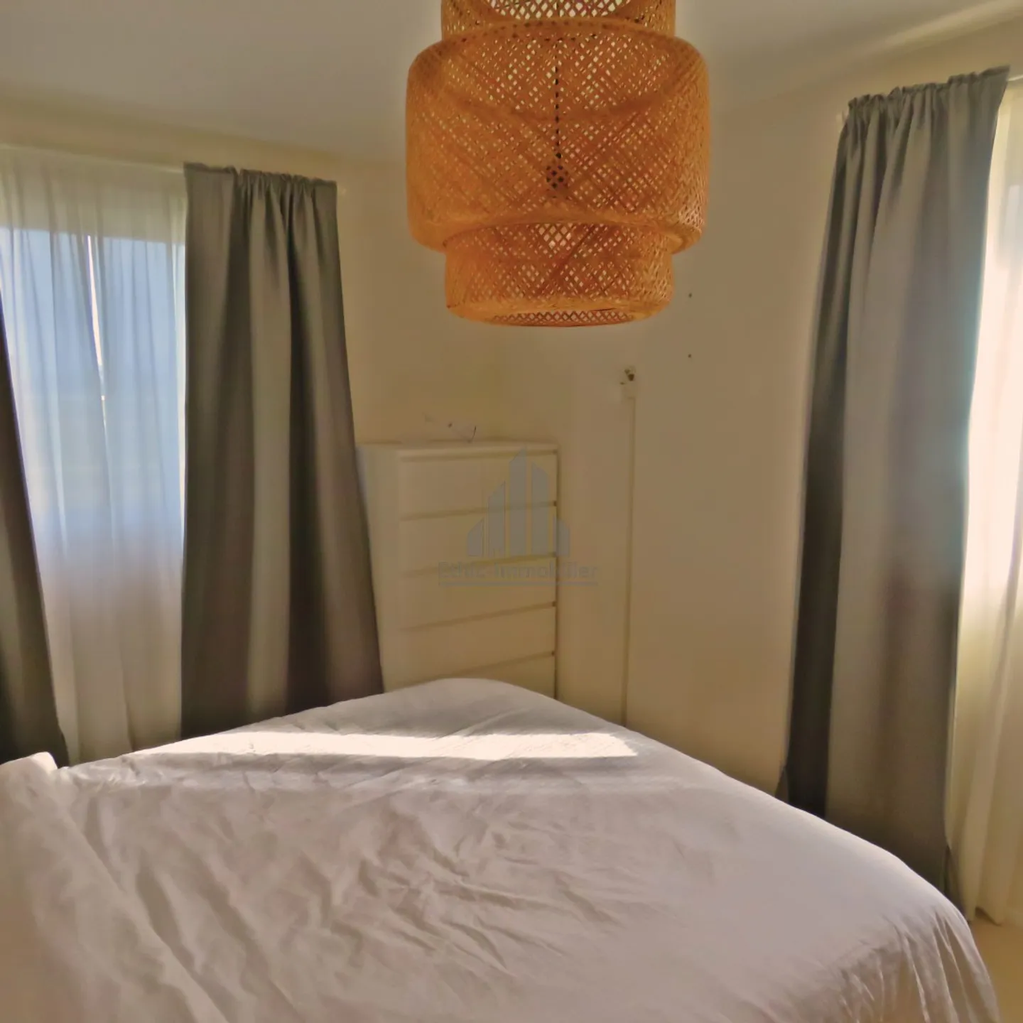 4.5-room garden-level apartment 100 m² + private garden 80 m² - Photo 6 of 13