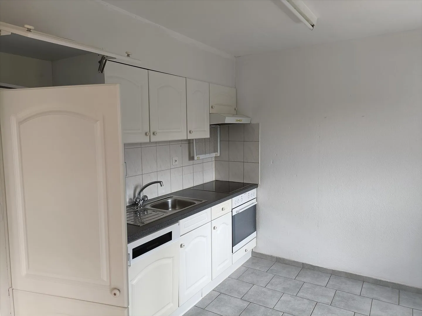 Appartement à louer - Photo 3 sur 7