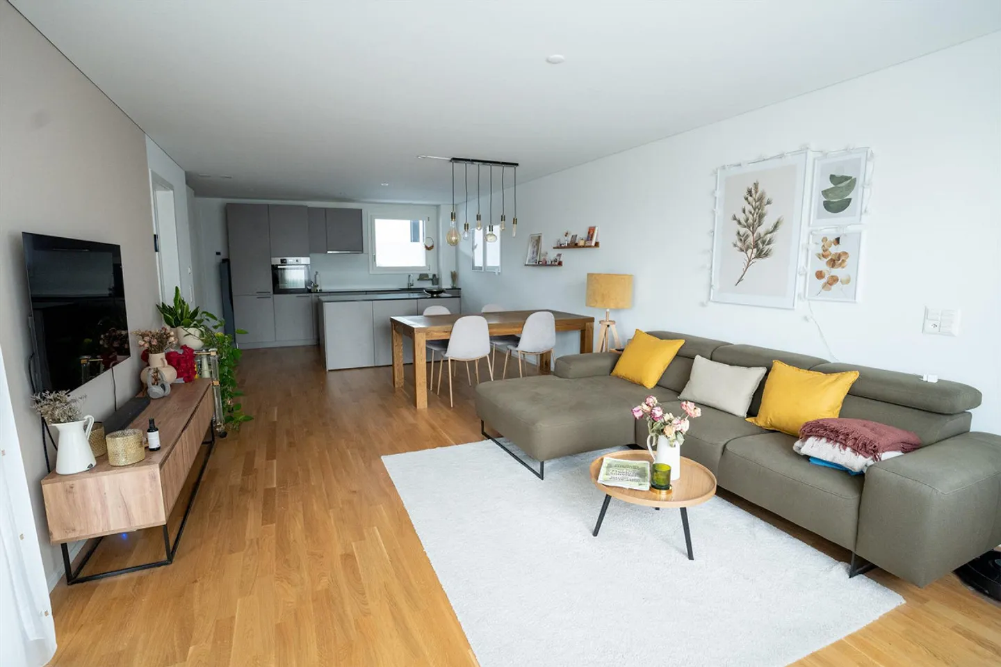 Appartement moderne de 3,5 pièces dans un emplacement de choix au Lokwerk - Photo 1 sur 9