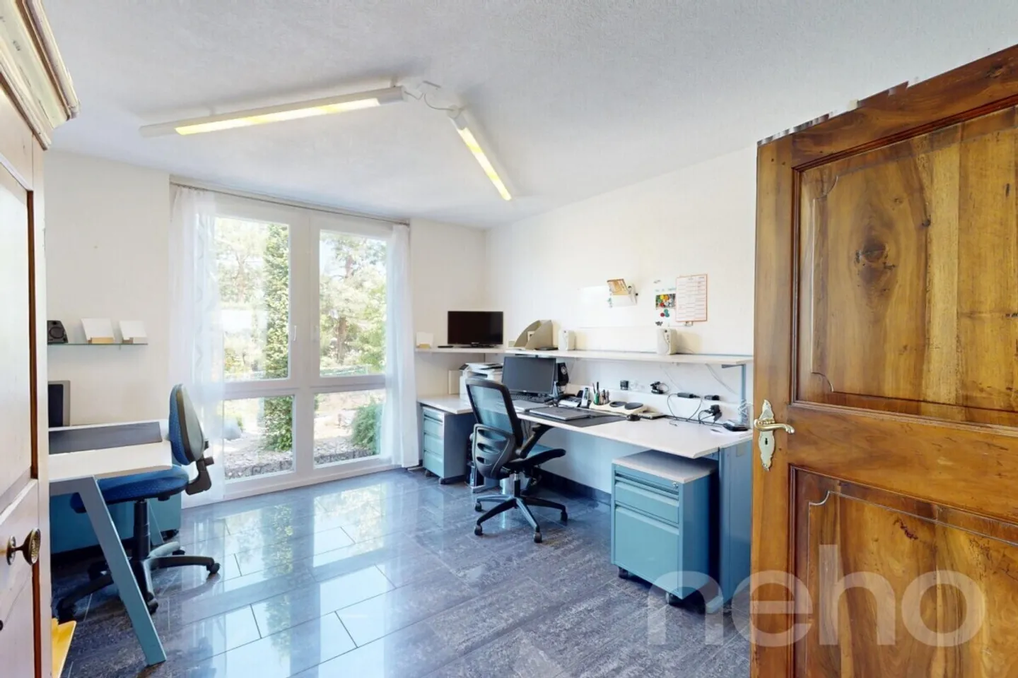 Bellissima casa unifamiliare con 250m2 di superficie abitabile, piscina, spa e giardino d'inverno - Foto 9 di 13