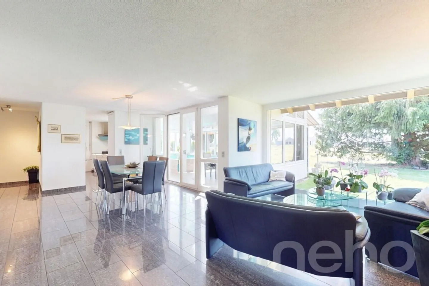 Bellissima casa unifamiliare con 250m2 di superficie abitabile, piscina, spa e giardino d'inverno - Foto 4 di 13