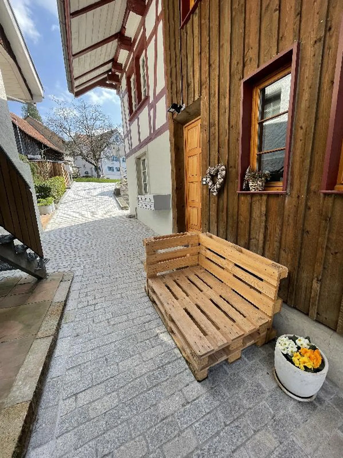 Charmant appartement de 2,5 pièces - Photo 4 sur 14