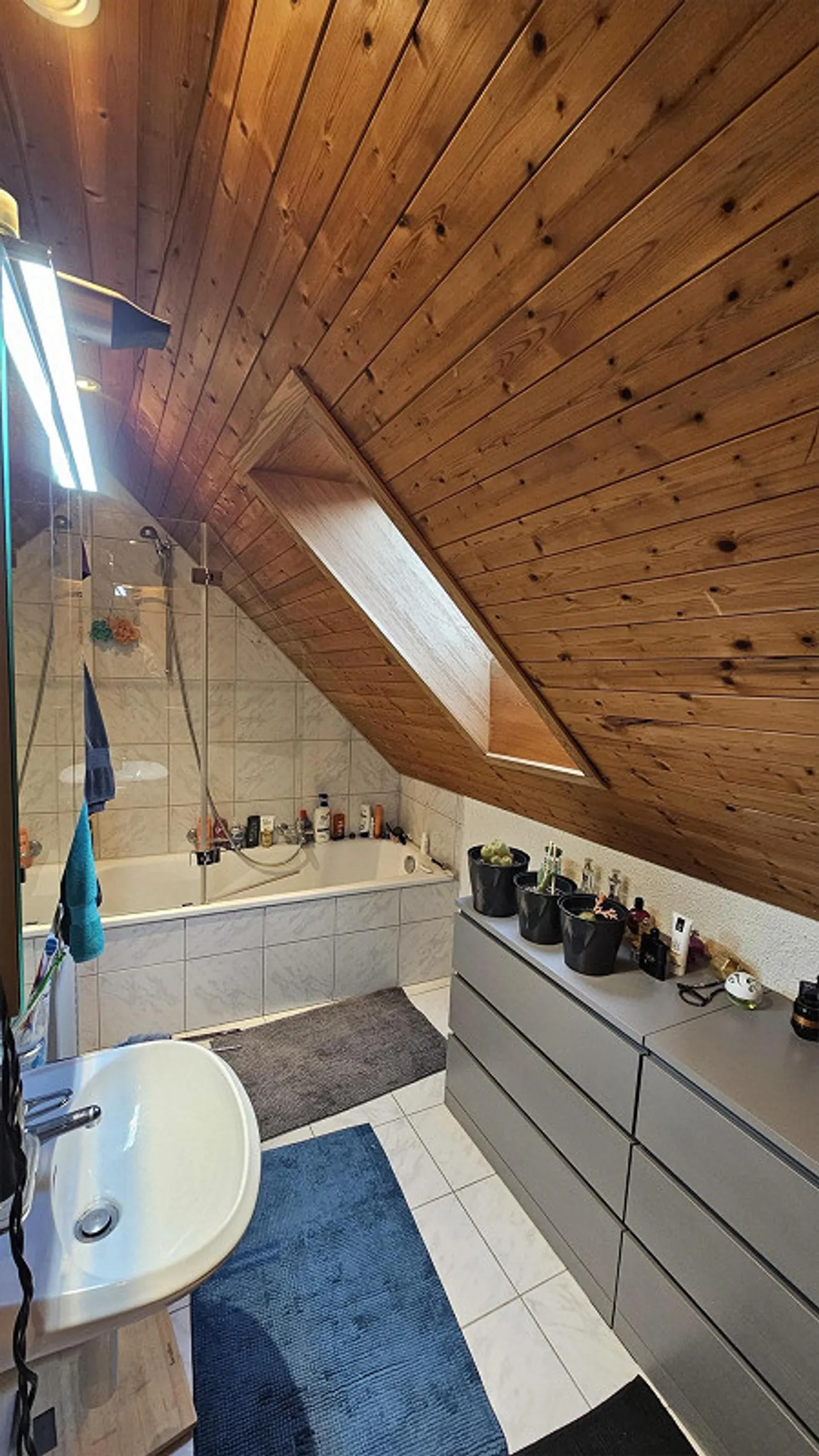 Charmant appartement de 2,5 pièces - Photo 9 sur 14