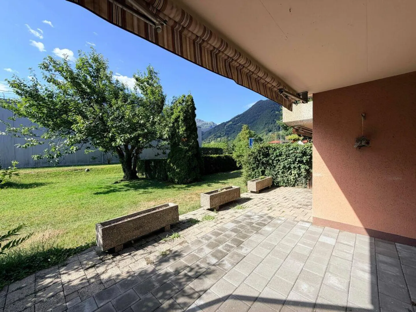 Solid 3.5-room apartment with beautiful balcony and underground parking space in Matten near Interlaken - Photo 13 of 19