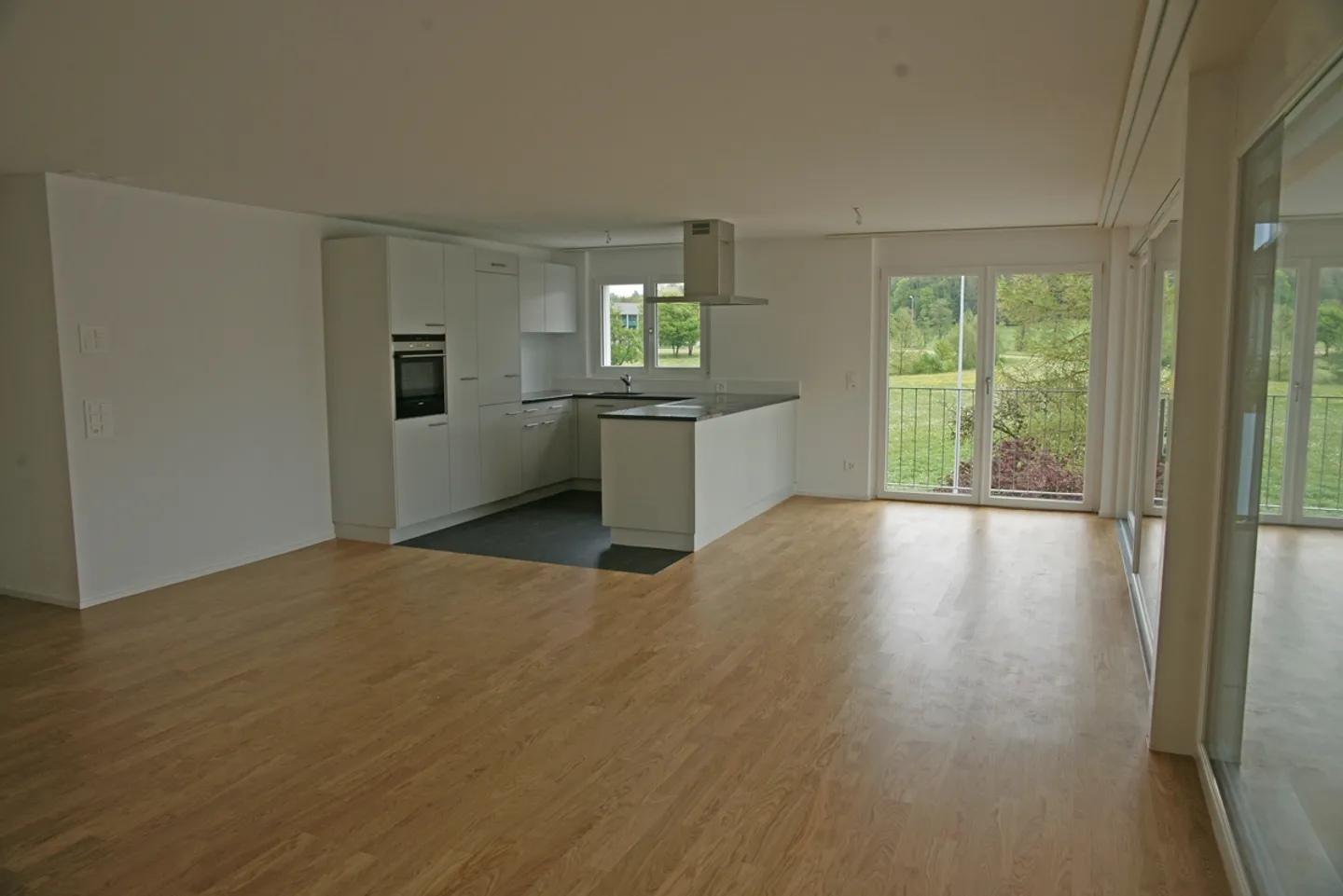 Appartamento attico attraente di 3,5 stanze - Foto 4 di 5