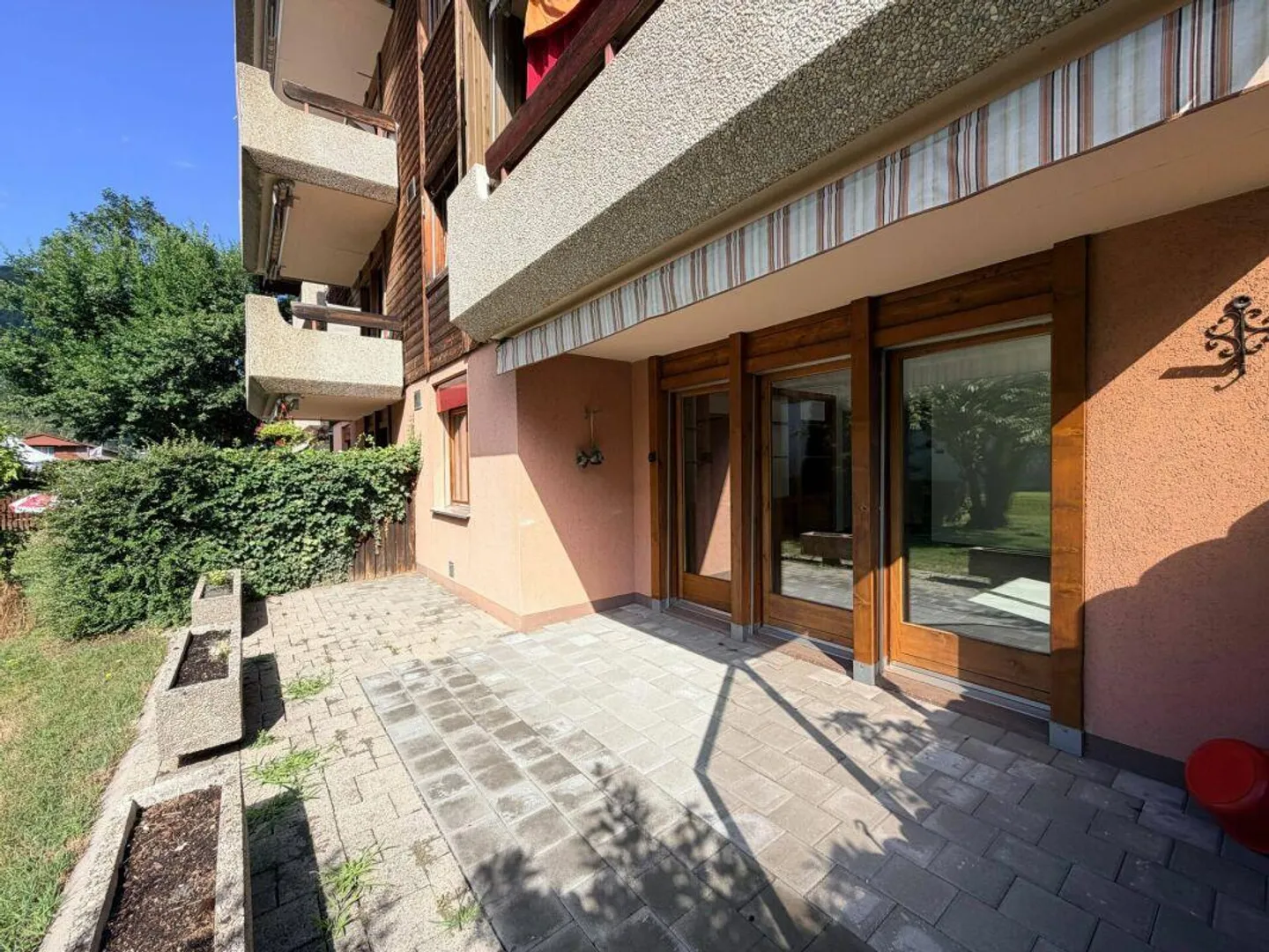 Solid 3.5-room apartment with beautiful balcony and underground parking space in Matten near Interlaken - Photo 18 of 19