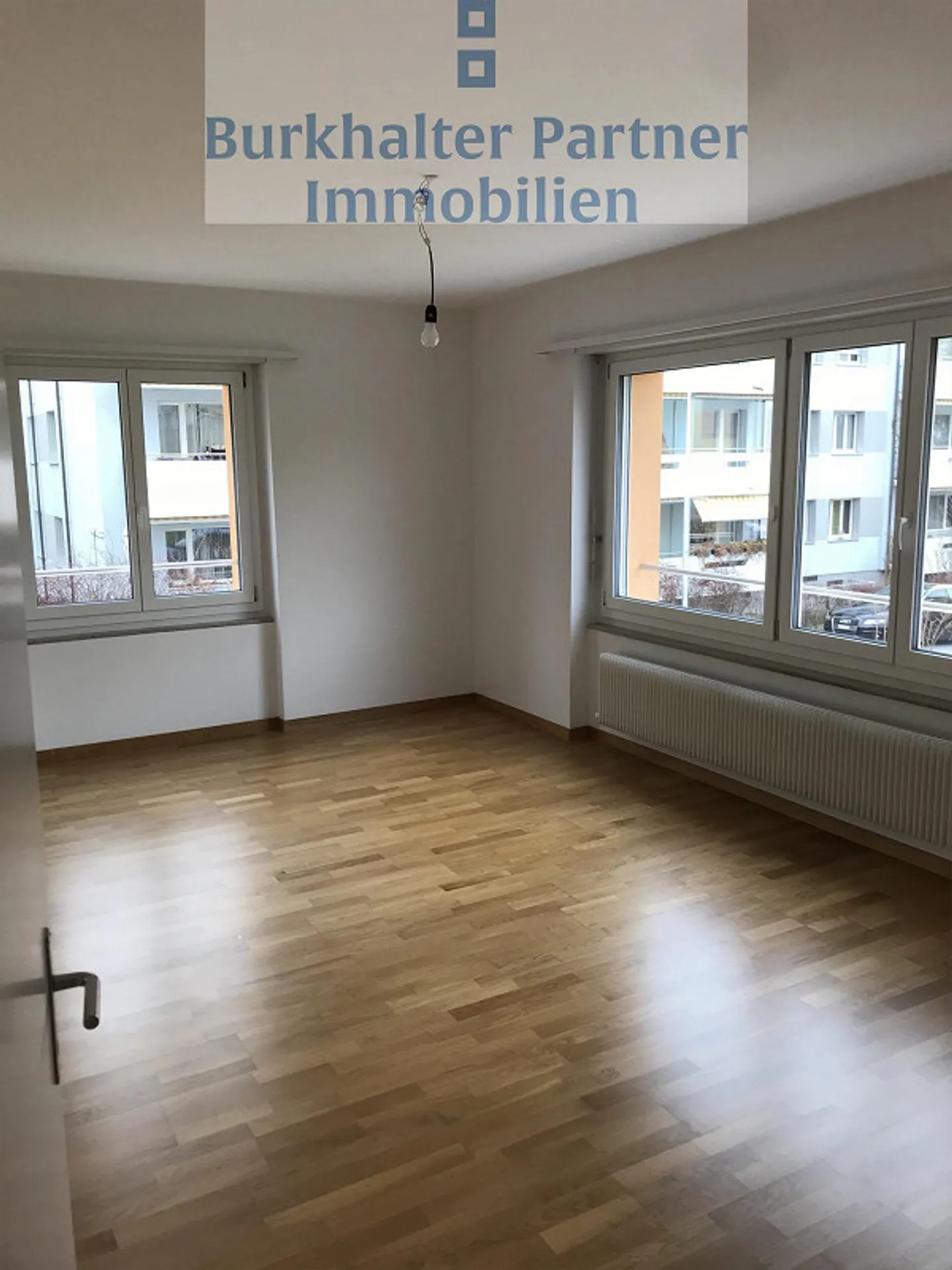 Helle Familienwohnung mit Garten - Foto 3 von 11