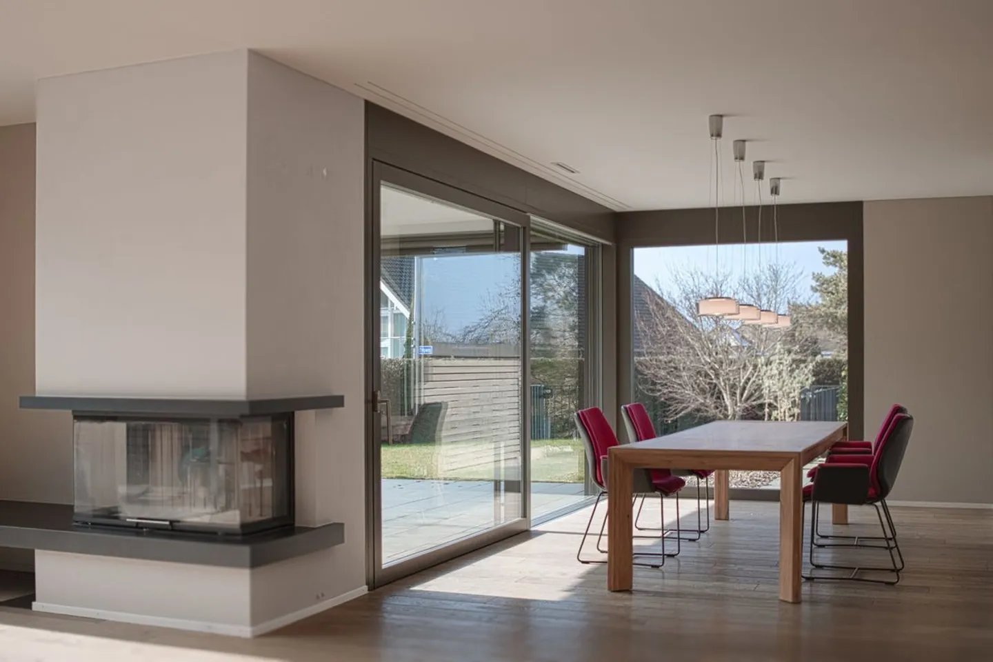 Exklusive Doppelhaushälfte an privilegierter Lage in Erlenbach - Foto 2 von 13