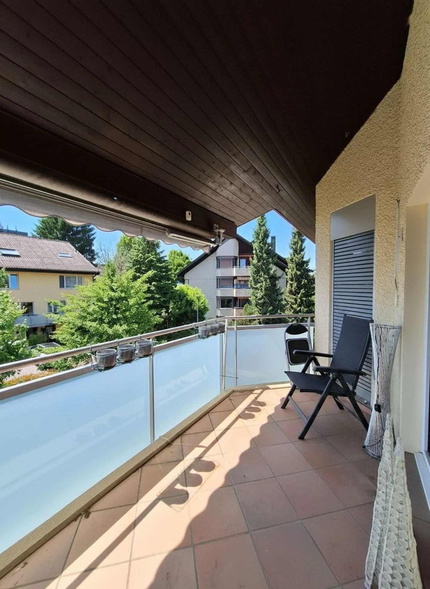 Charming Maisonette Apartment with Fireplace and Development Potential - Photo 5 of 5
