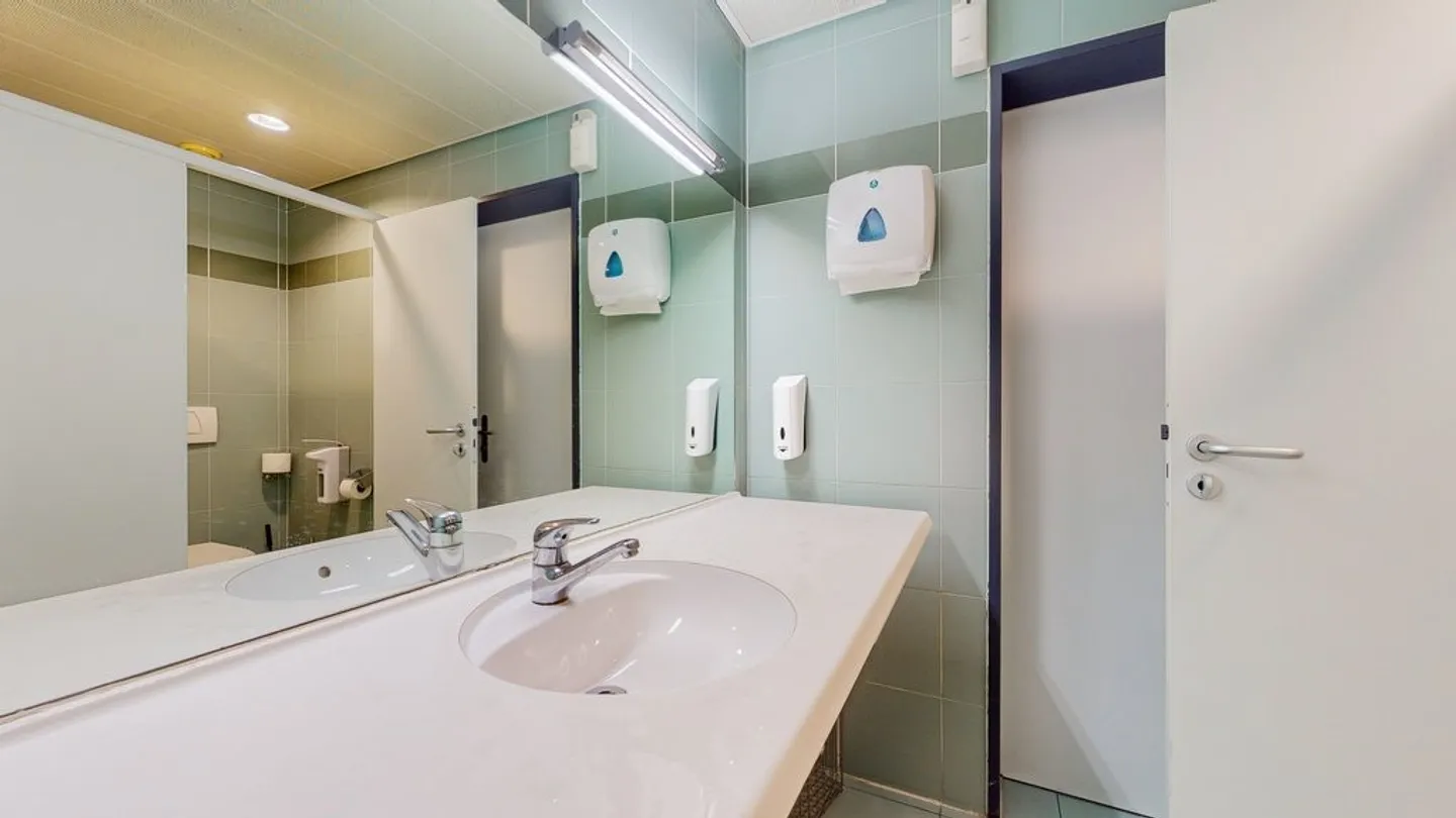 Ufficio moderno sul Lago di Ginevra - Foto 5 di 7