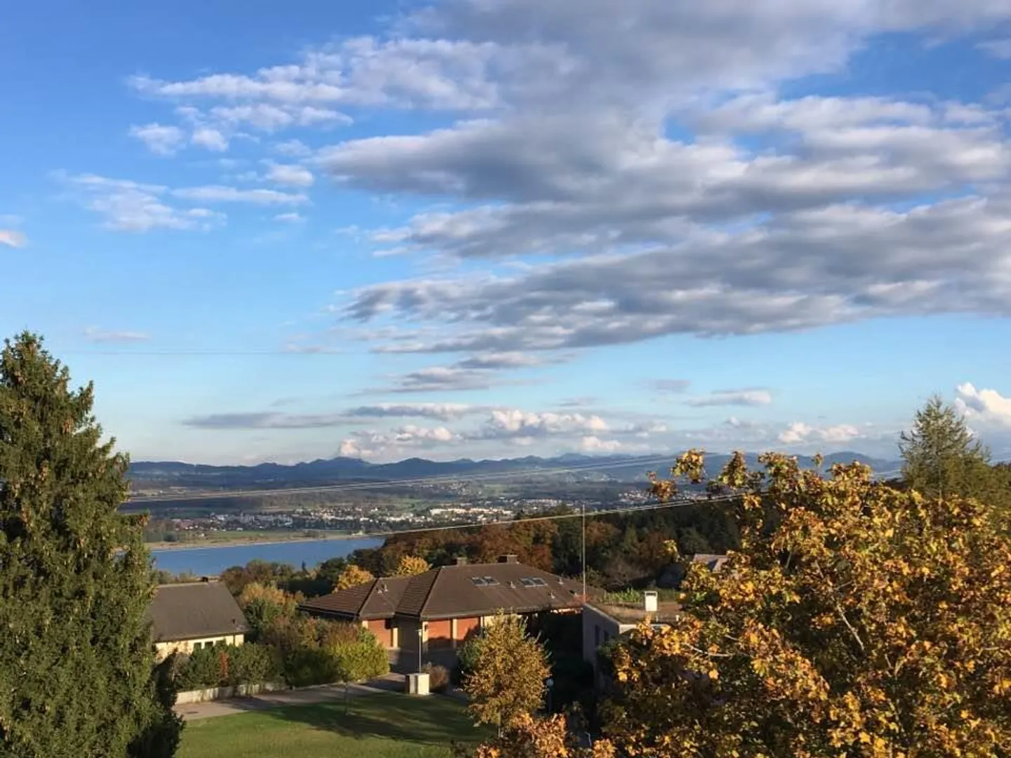 Appartement sous les combles génial avec une terrasse de rêve près du lac Greifen - Photo 8 sur 9