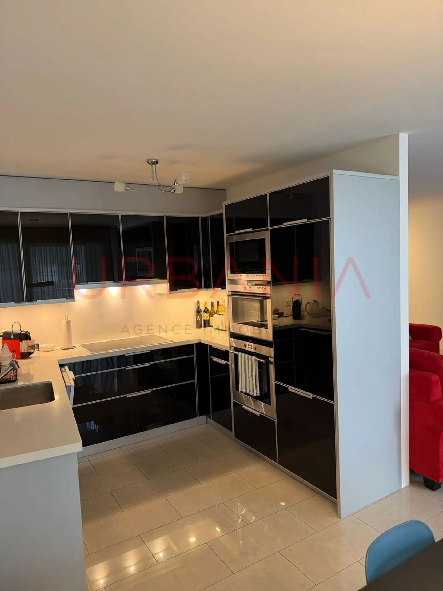 Hervorragende moderne Wohnung mit Seeblick - Foto 2 von 12