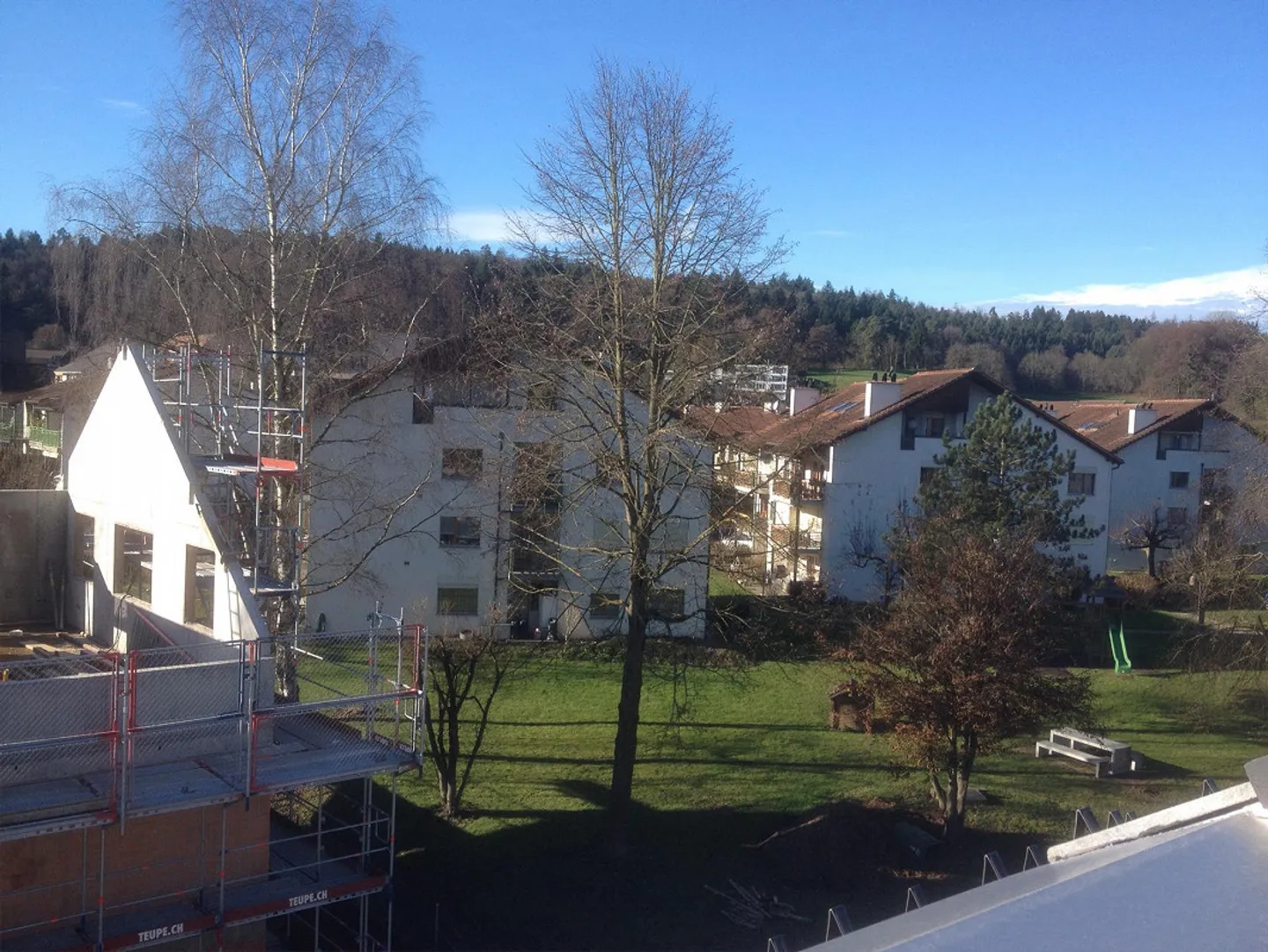 Appartement de jardin 3,5 pièces neuf et spacieux - Photo 4 sur 11