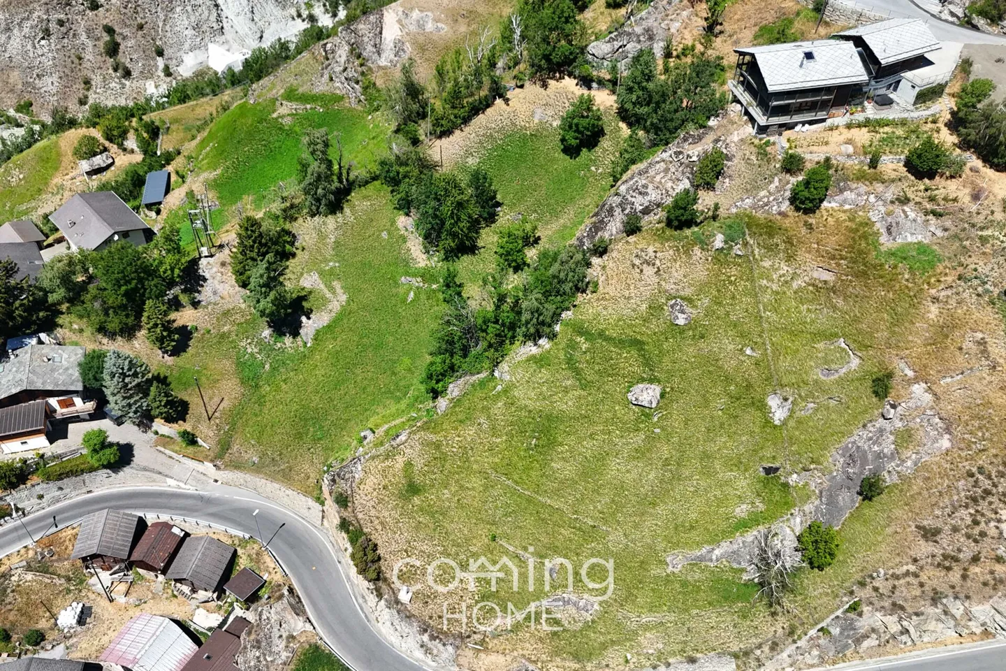 Terreno edificabile a Eggerberg - 3.040 m², completamente servito, vista panoramica sulle montagne - Foto 2 di 7