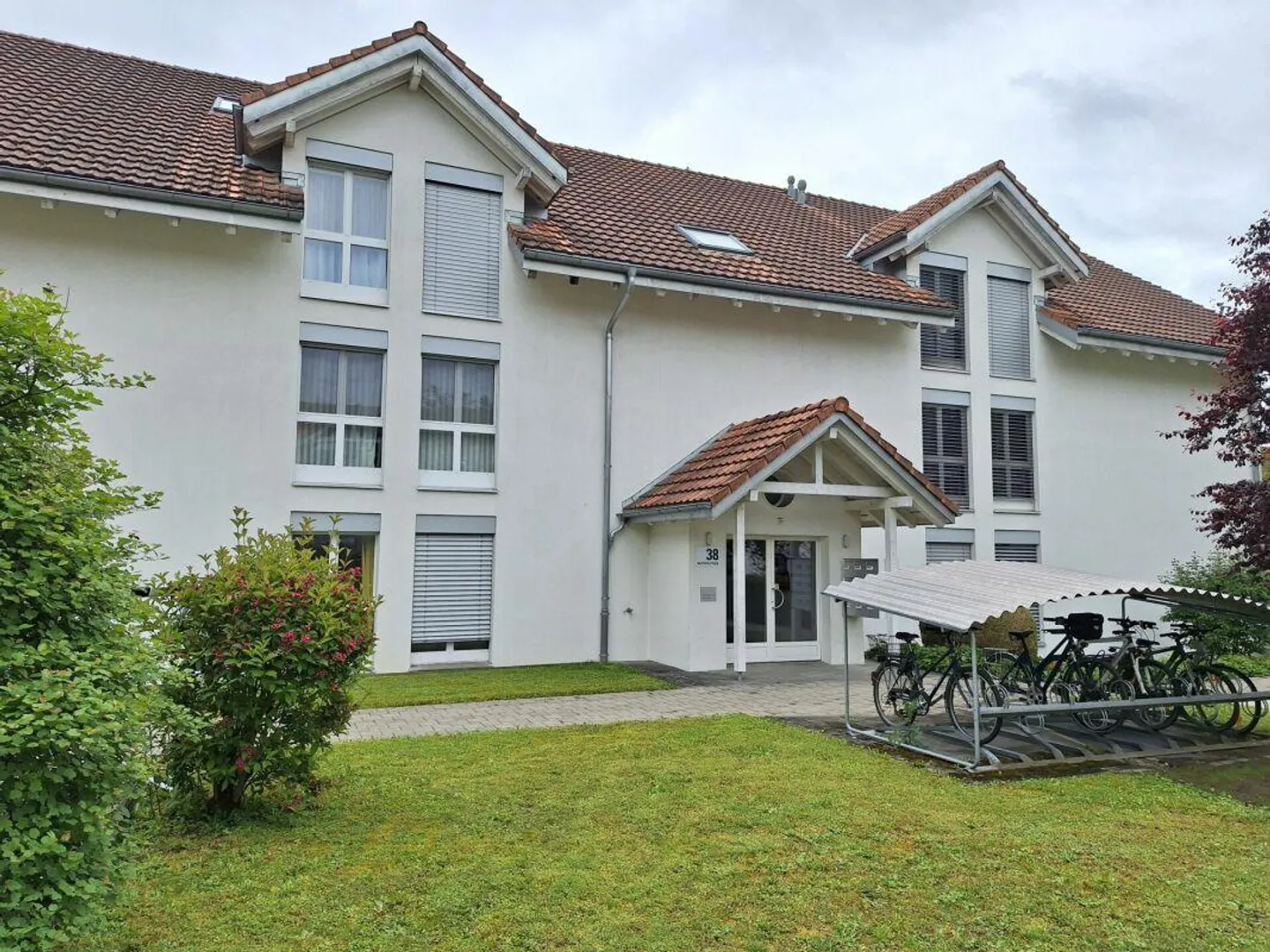 Top Bastelraum / Arbeitszimmer in Aarberg - Foto 2 von 2
