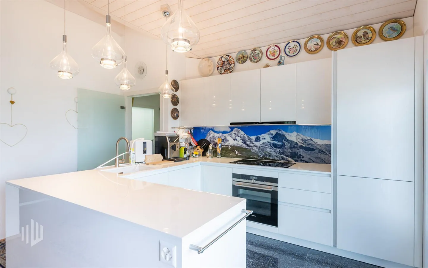 ImmoWyss - Appartement en attique moderne avec galerie et vue imprenable sur le lac - Photo 3 sur 8