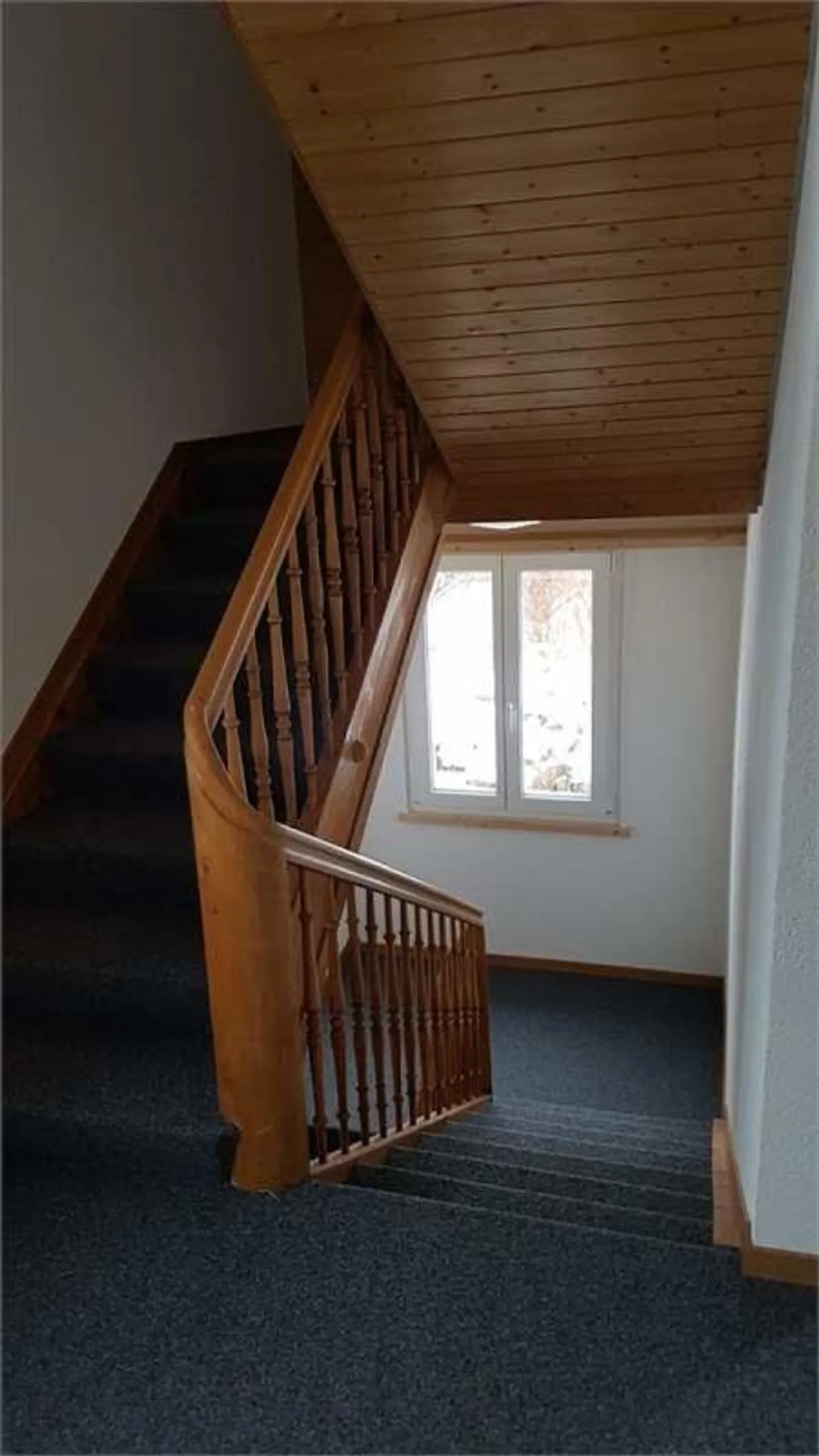 renovierter 4.5 Zimmer Hausteil mit Umschwung - Foto 7 von 10