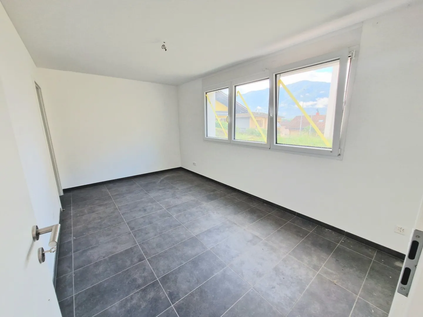 Neues Einfamilienhaus mit Garten - Foto 4 von 25