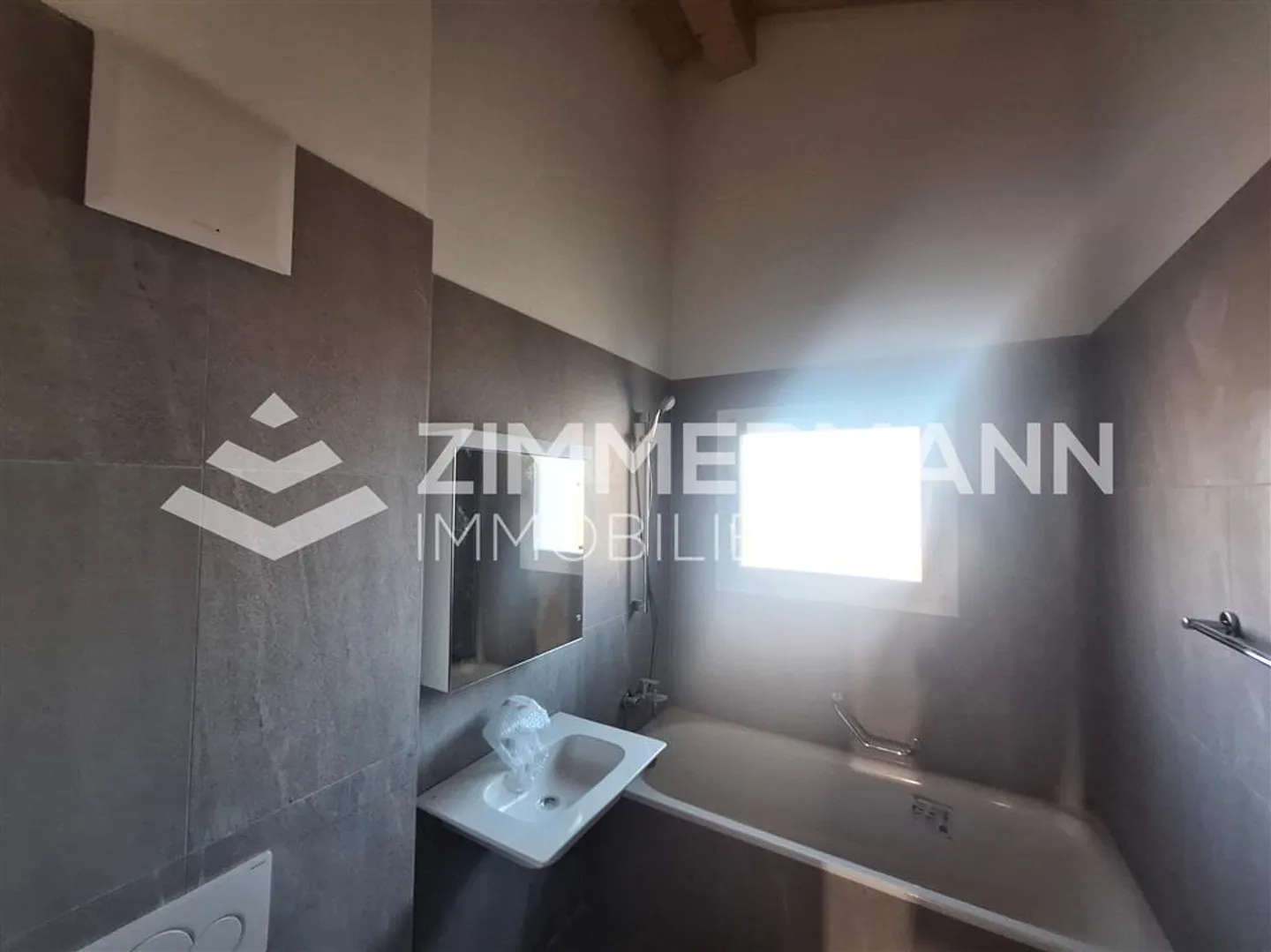 Appartamento Incantevole con Balcone - Foto 4 di 10