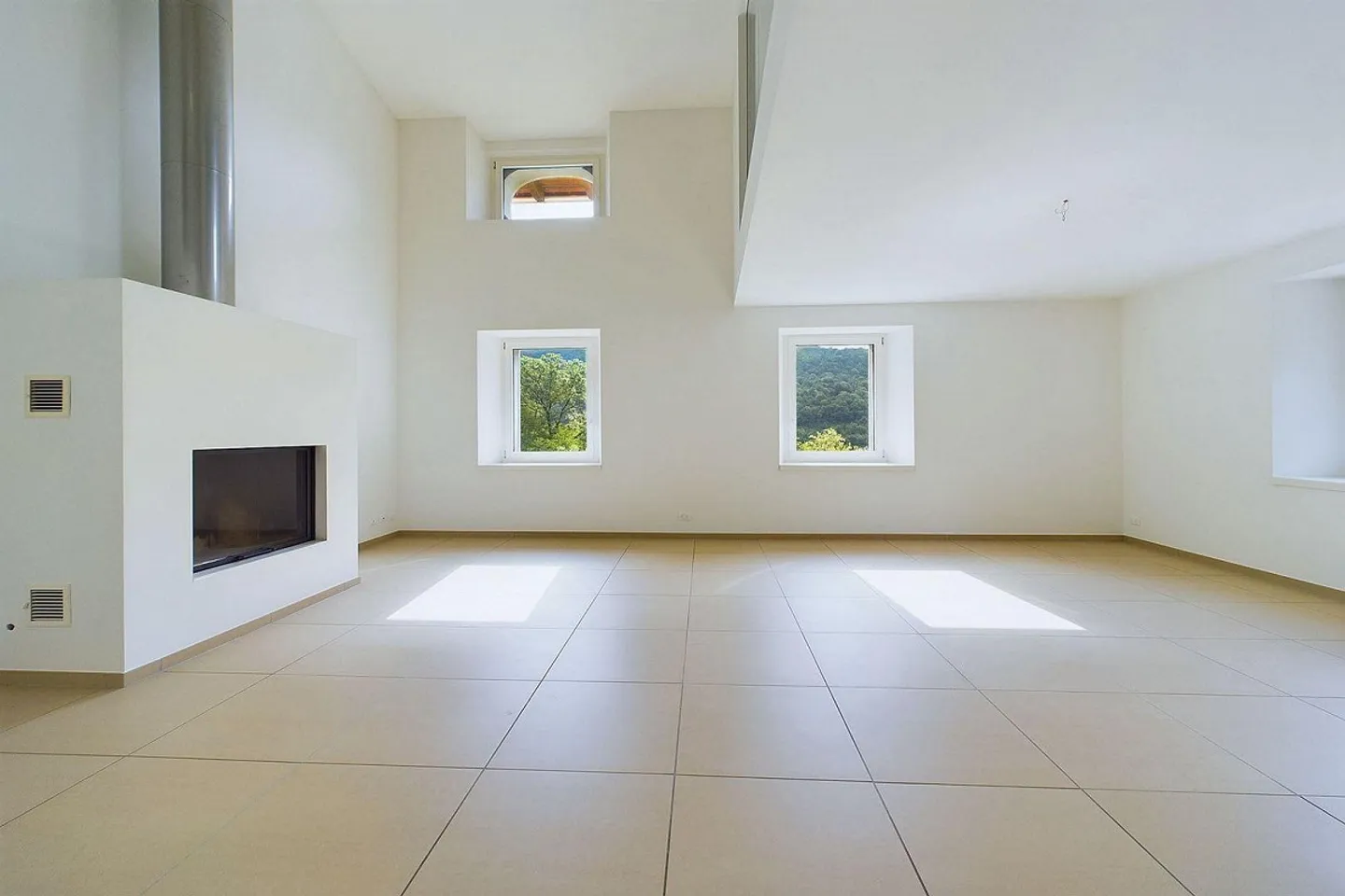 Montagnola - Confort et modernité : spacieux duplex de 3½ pièces à louer - Photo 7 sur 17