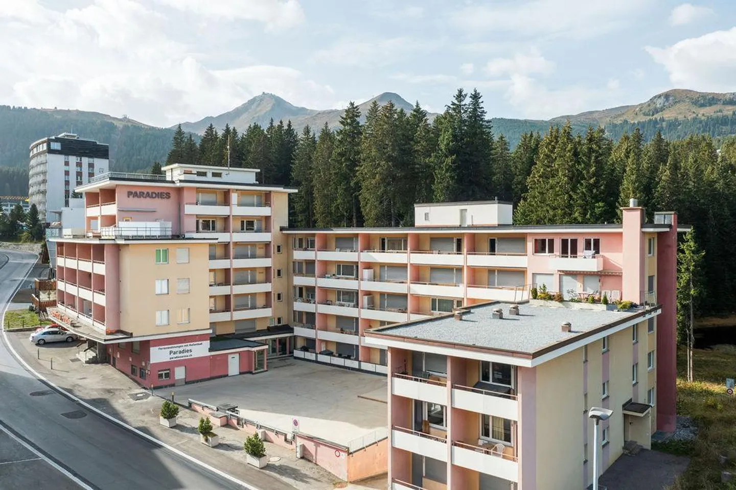 With Swimming Pool - Holiday Apartment with Generous Terrace - Photo 5 of 5