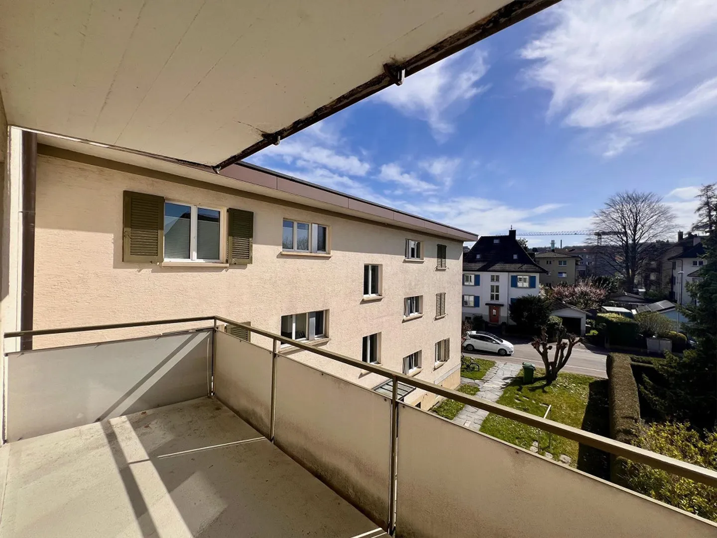 Appartement rénové à louer - Photo 2 sur 9