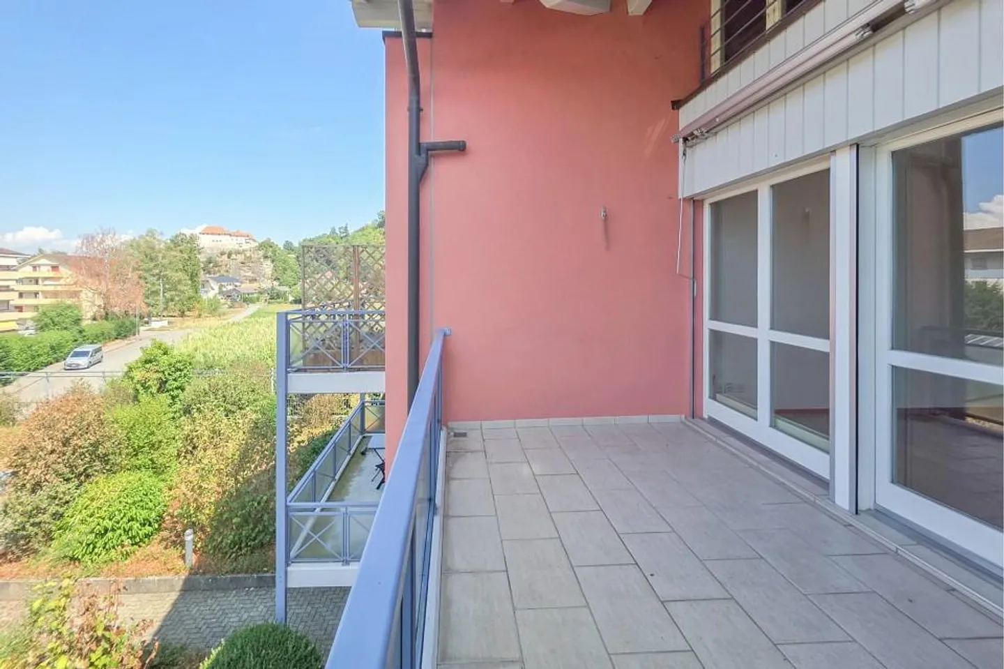 Vista soleggiata, molta tranquillità e una casa in cui sentirsi bene - Foto 2 di 13
