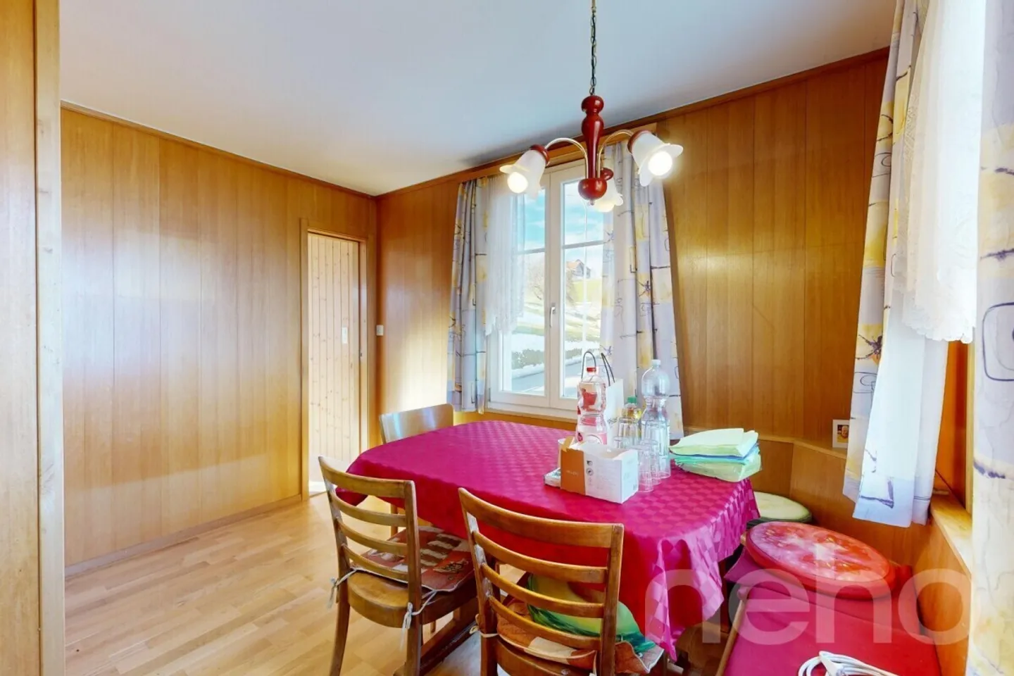 Proprietà versatile con vista lago - Foto 10 di 12