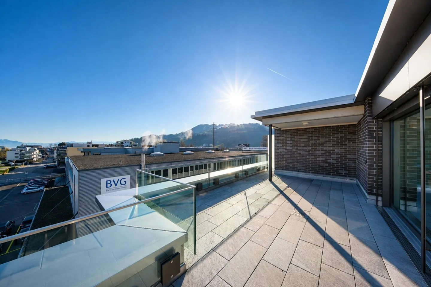 Vivre au-dessus des toits de Wilen près de Wollerau SZ - Photo 1 sur 17