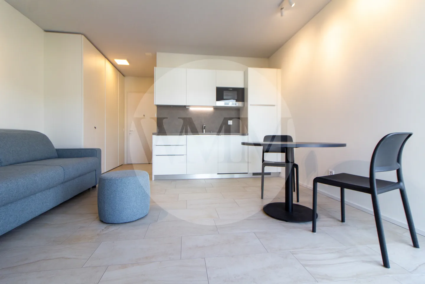 Apartment for rent - Photo 2 of 11