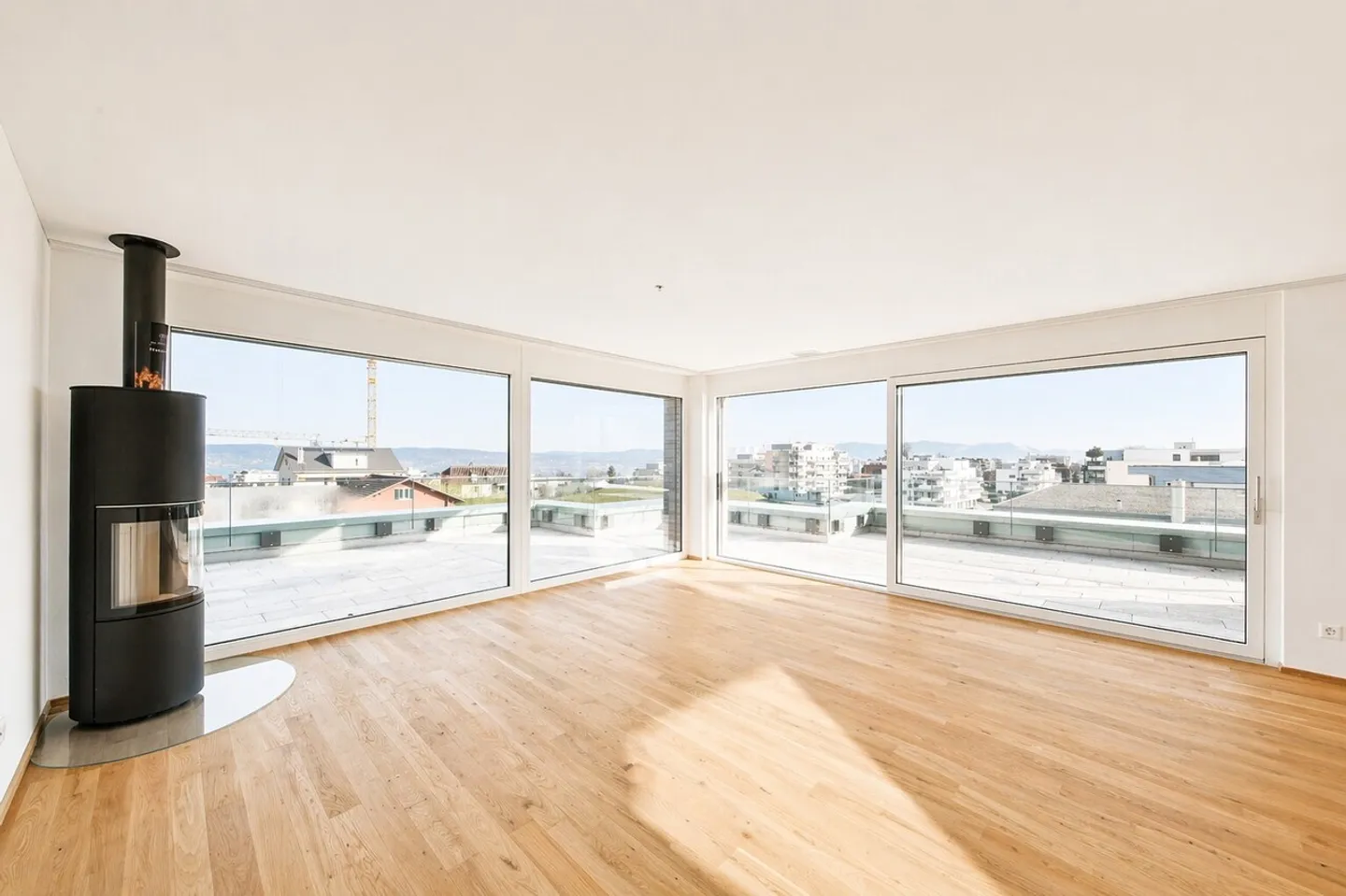 Vivre au-dessus des toits de Wilen près de Wollerau SZ - Photo 5 sur 17