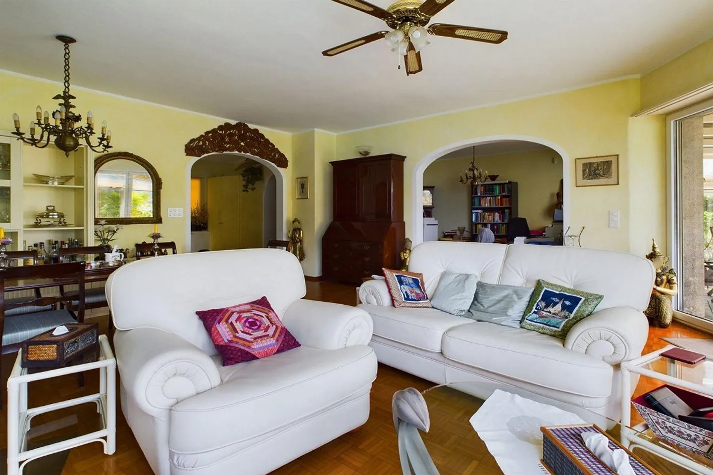 Large beautiful lakeside property in Brusino Arsizio - Photo 20 of 23