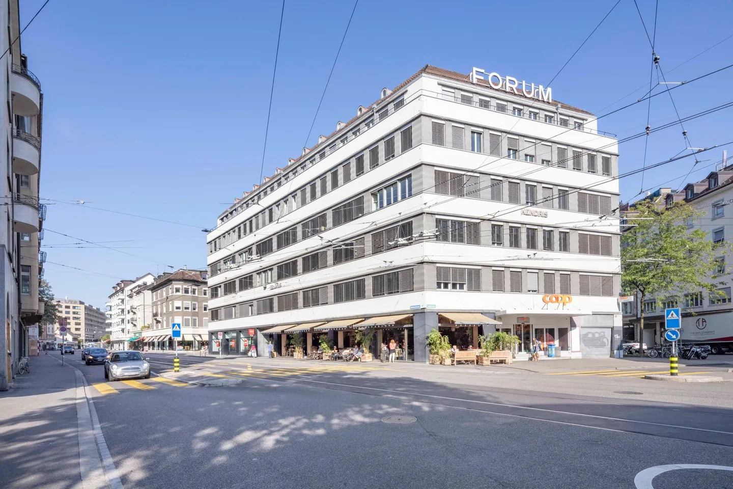 Shared Office in a Central Location in Zurich District 4 – 50–75 m², limited until 30.09.2027 - Photo 1 of 7