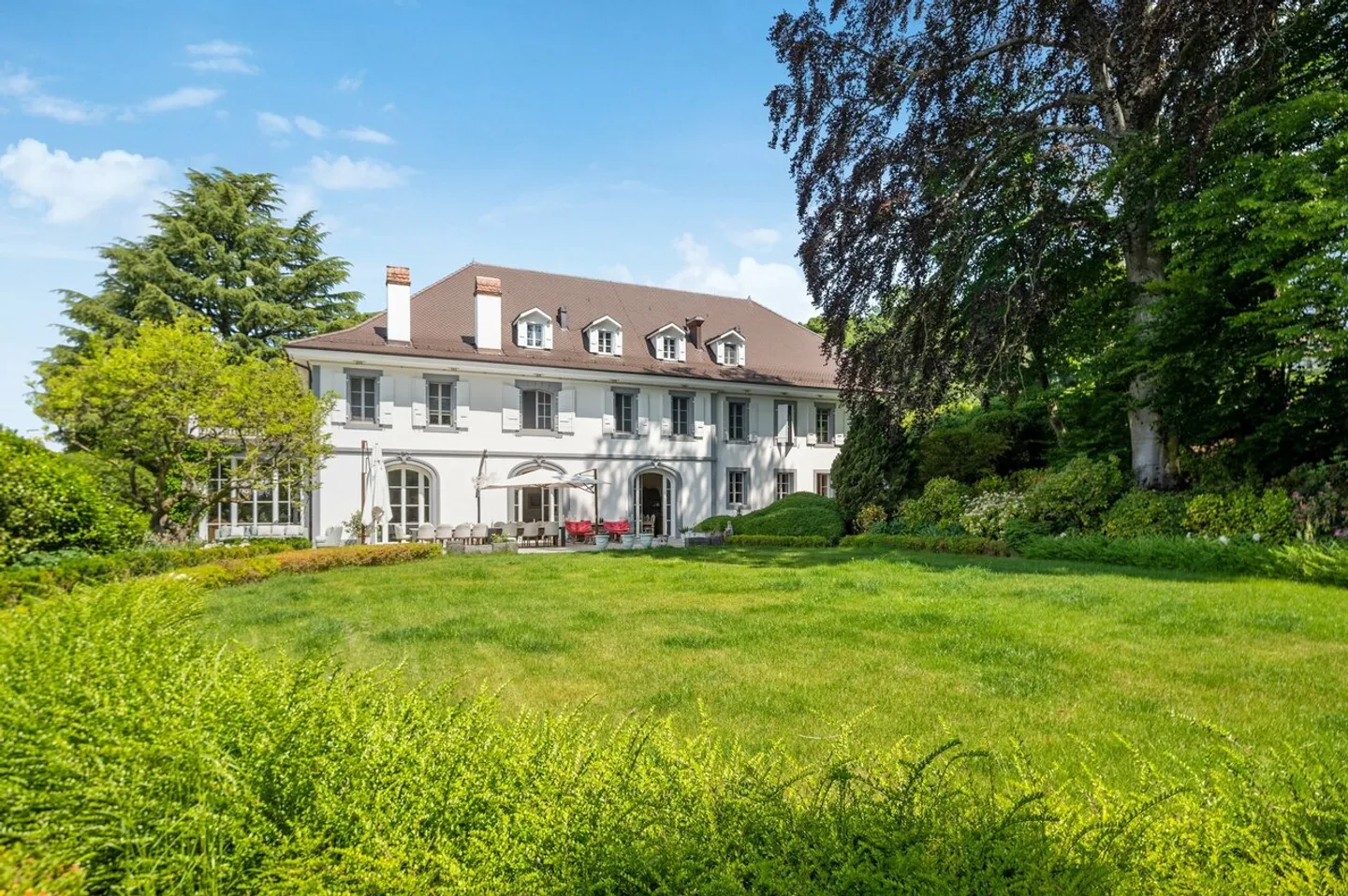 Residenza straordinaria alla periferia di Losanna - Foto 1 di 29