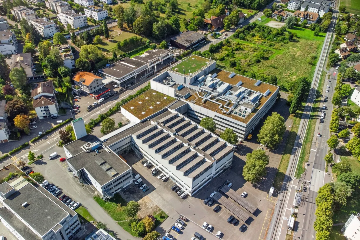 Immeuble mixte à louer - Photo 3 sur 5